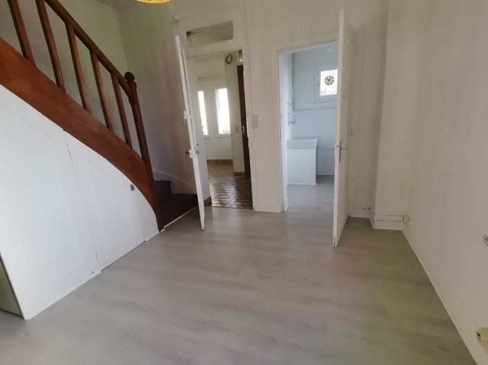 Image No.16-3 Bed House for sale