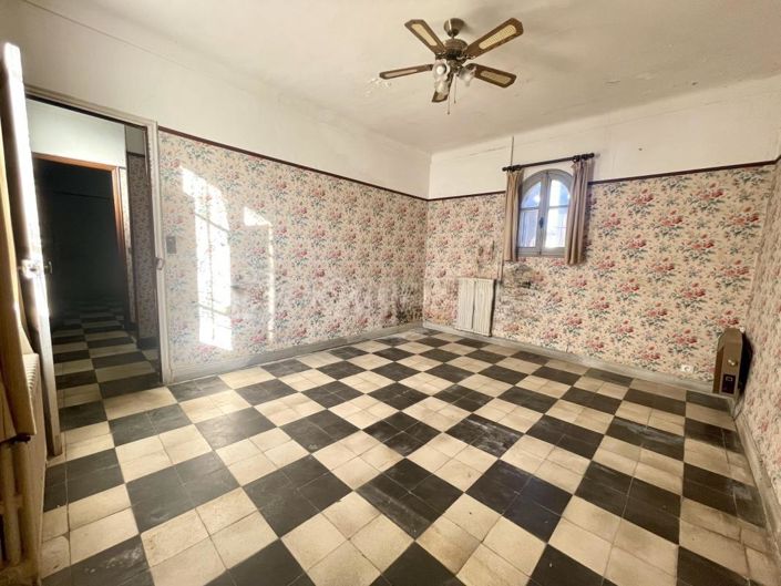 Image No.2-4 Bed House for sale