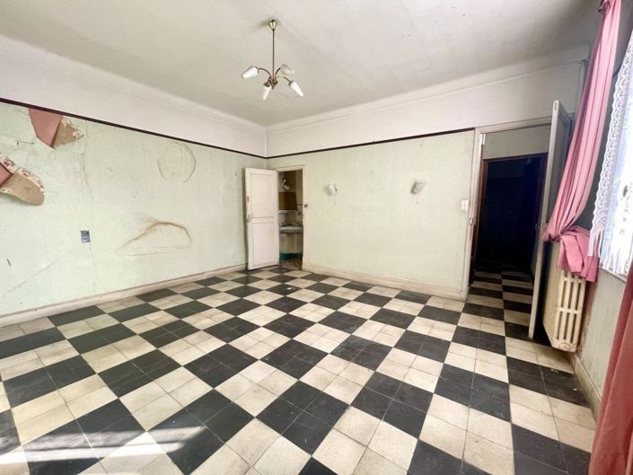 Image No.3-4 Bed House for sale