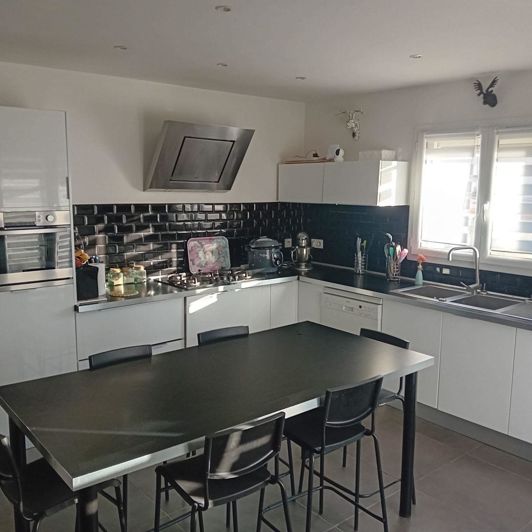 Image No.7-Maison de 4 chambres à vendre à Saint-Gilles