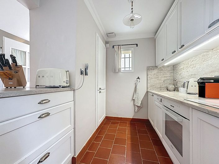 Image No.13-2 Bed Apartment for sale