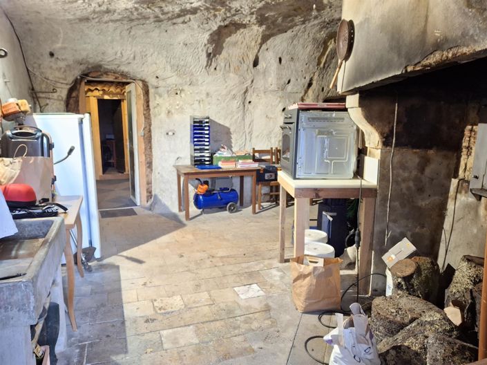 Image No.18-2 Bed House for sale