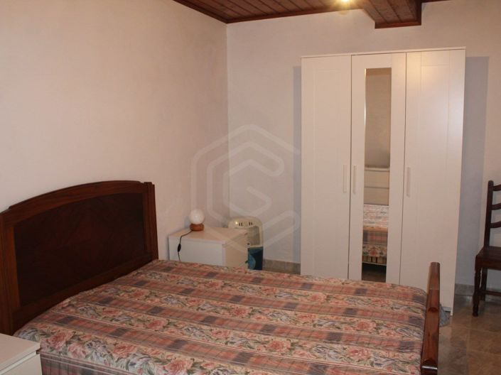 Image No.13-2 Bed House for sale