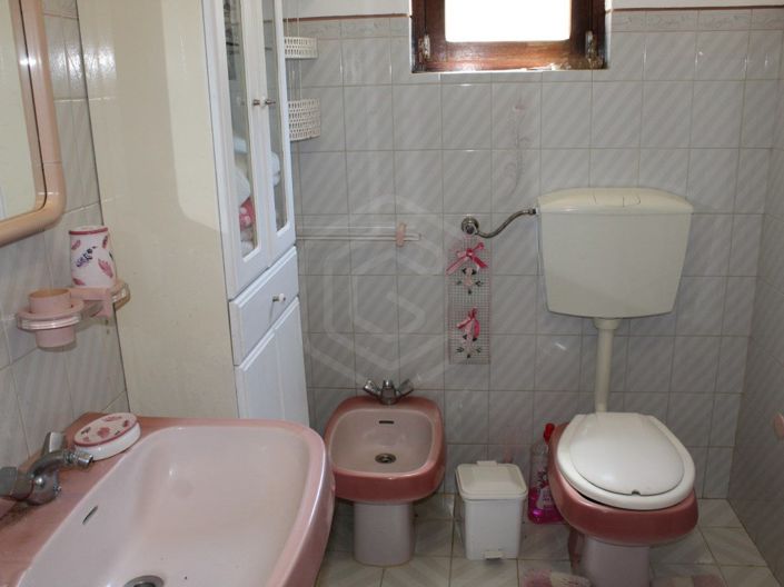 Image No.14-2 Bed House for sale