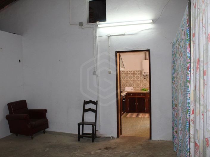 Image No.18-2 Bed House for sale