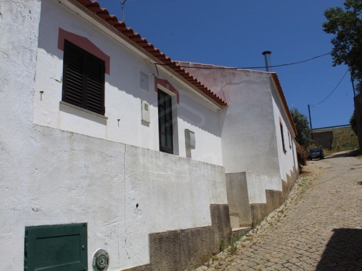 Image No.9-2 Bed House for sale