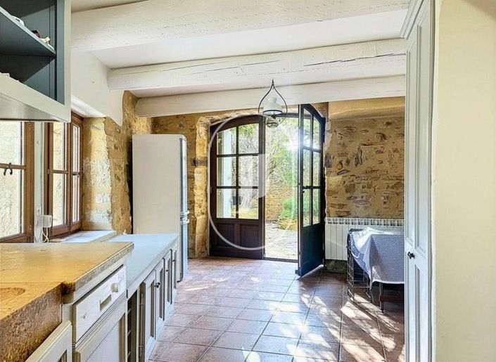 Image No.7-Maison de 2 chambres à vendre à Uzès