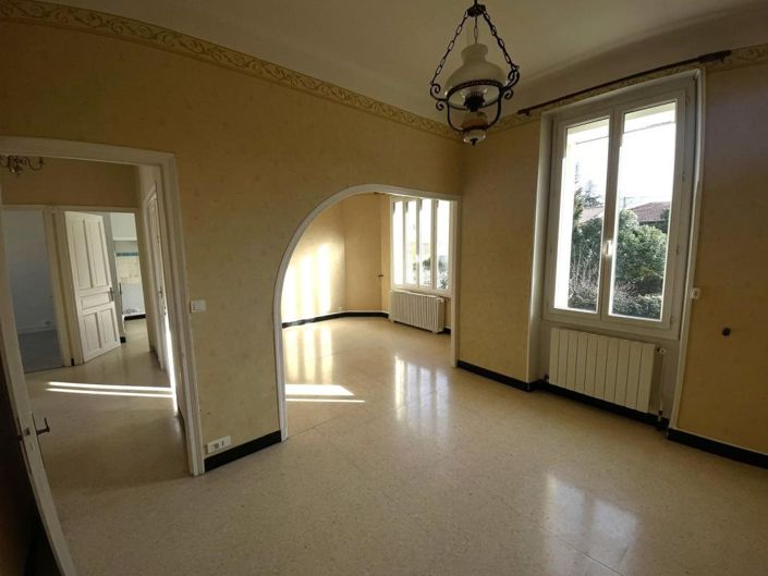 Image No.3-Maison de 2 chambres à vendre à Nîmes