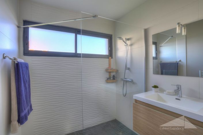 Image No.7-Maison de 4 chambres à vendre à Saint-Jean-de-Gonville