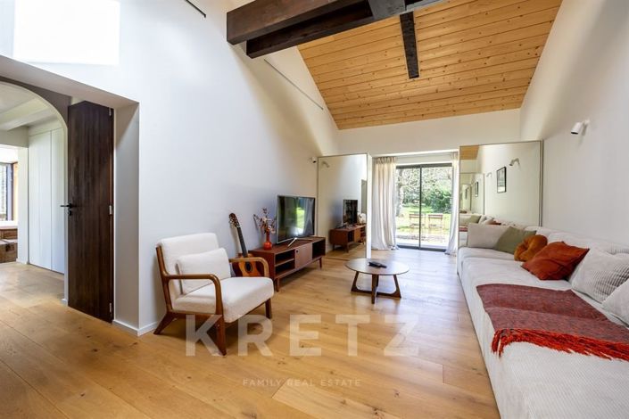 Image No.10-4 Bed House for sale