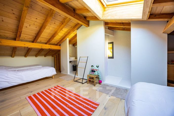 Image No.14-4 Bed House for sale