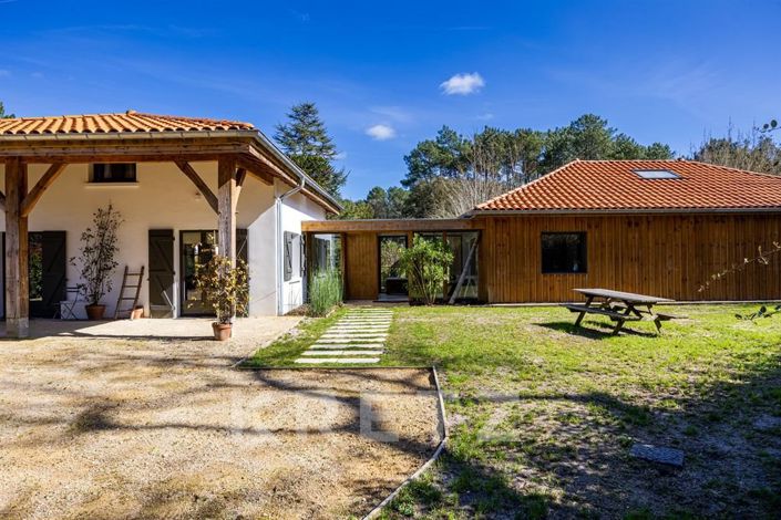 Image No.16-4 Bed House for sale