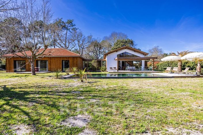 Image No.17-4 Bed House for sale