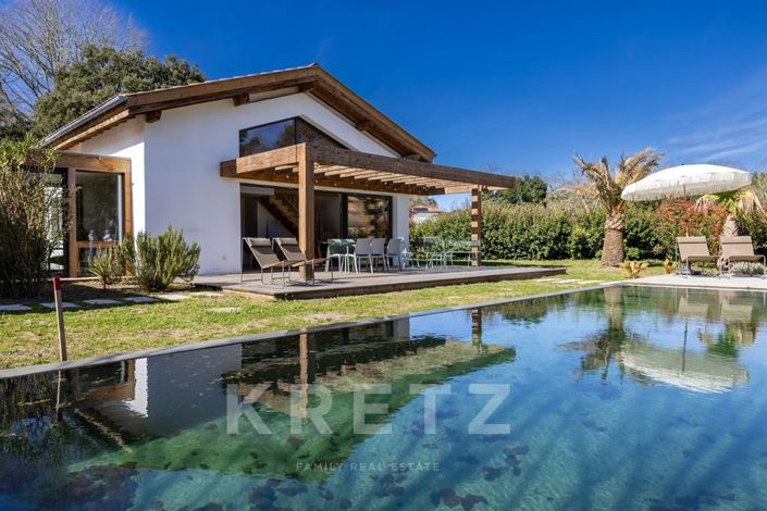 Image No.18-4 Bed House for sale