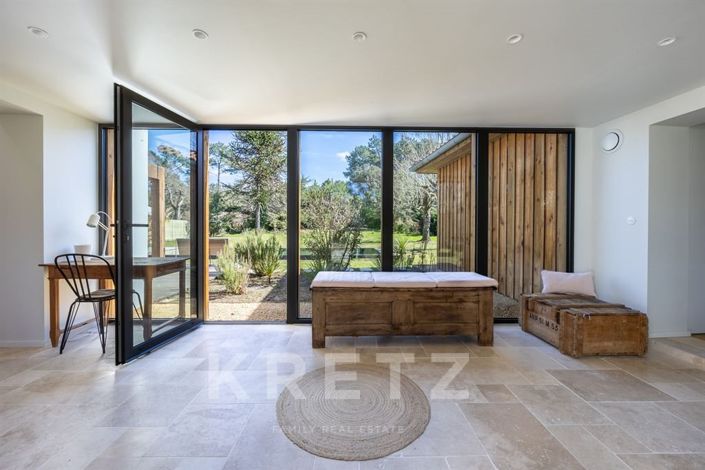 Image No.9-4 Bed House for sale