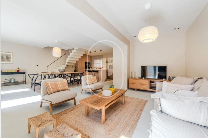 Image No.4-4 Bed House for sale