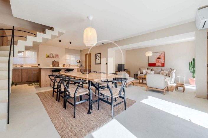 Image No.6-4 Bed House for sale