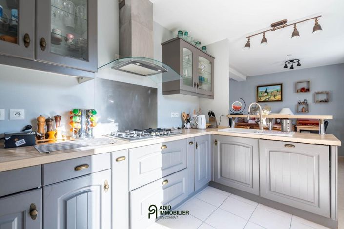 Image No.6-2 Bed House for sale