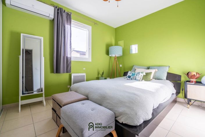 Image No.9-2 Bed House for sale