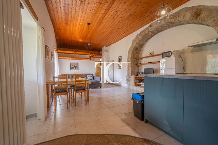 Image No.14-8 Bed House for sale