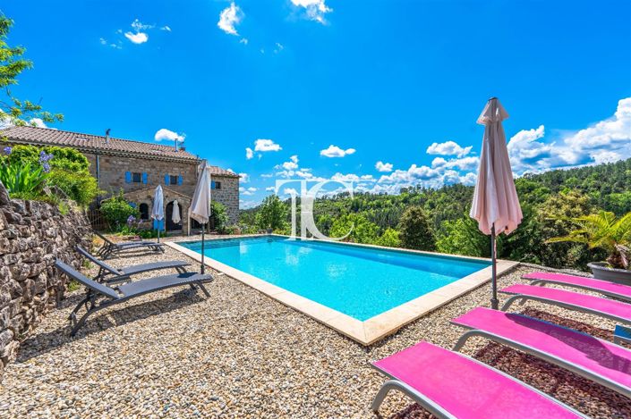 Image No.22-8 Bed House for sale