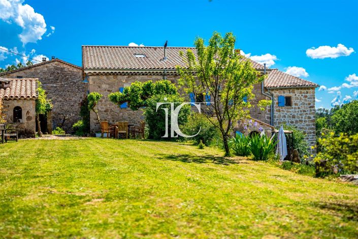 Image No.31-8 Bed House for sale