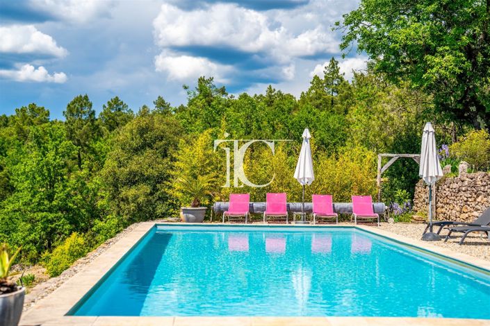 Image No.33-8 Bed House for sale