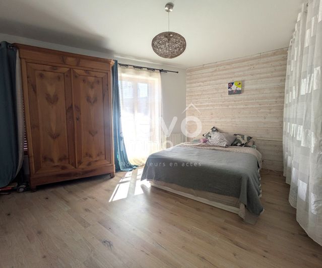 Image No.7-3 Bed House for sale