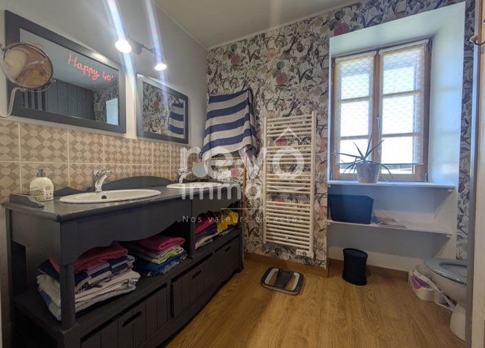 Image No.8-3 Bed House for sale