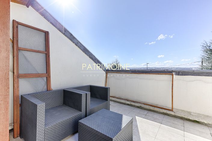 Image No.17-7 Bed House for sale