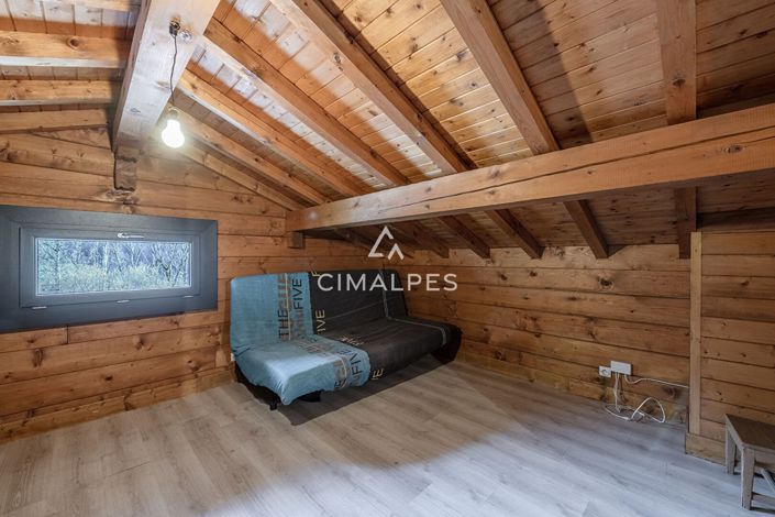 Image No.11-2 Bed House for sale