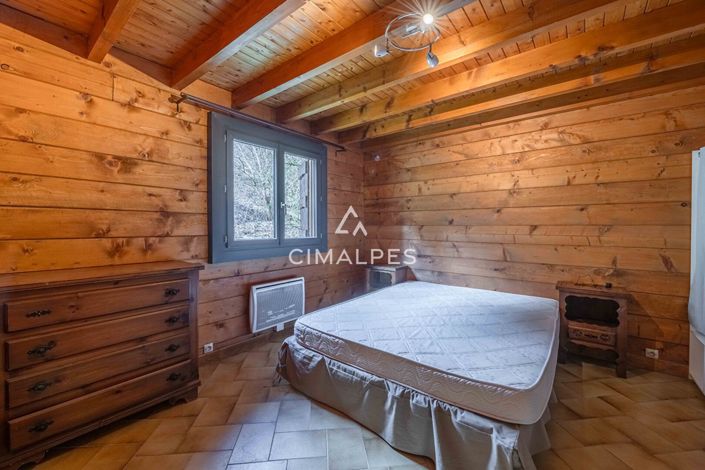 Image No.8-2 Bed House for sale