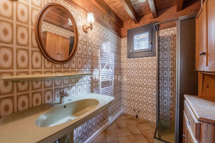 Image No.9-2 Bed House for sale