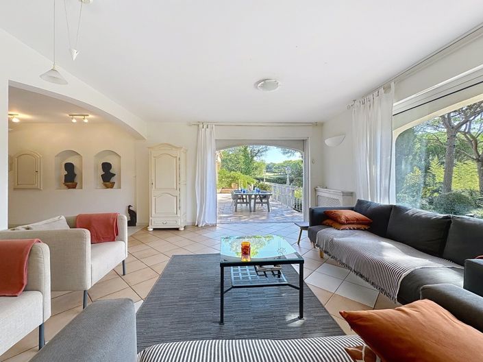 Image No.5-Maison de 5 chambres à vendre à Saint-Raphael