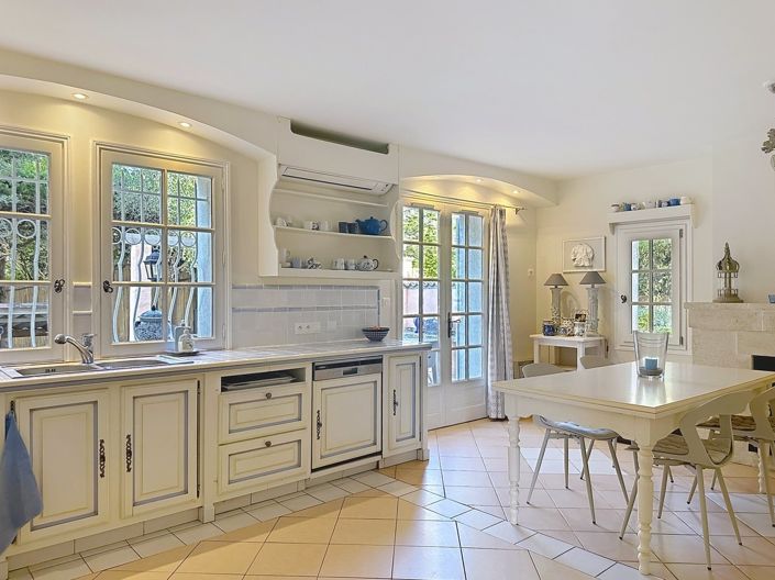 Image No.7-Maison de 5 chambres à vendre à Saint-Raphael