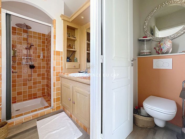 Image No.14-3 Bed House for sale