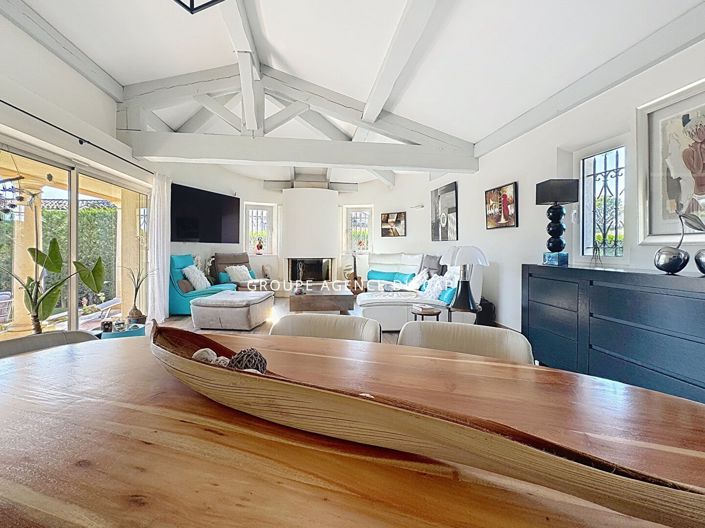 Image No.6-3 Bed House for sale