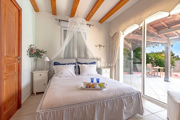 Image No.5-Maison de 4 chambres à vendre à Saint-Raphael