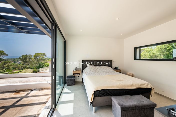 Image No.14-Maison de 4 chambres à vendre à Saint-Raphael