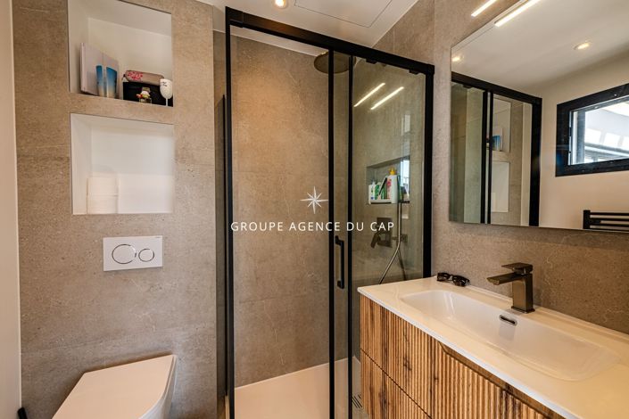 Image No.16-Maison de 4 chambres à vendre à Saint-Raphael