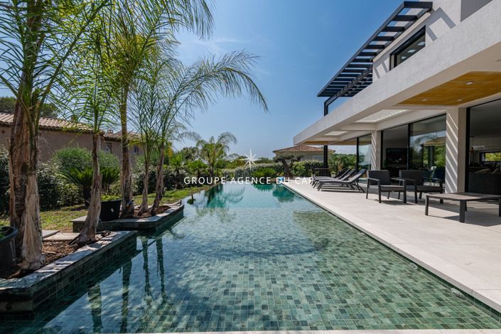 Image No.2-Maison de 4 chambres à vendre à Saint-Raphael