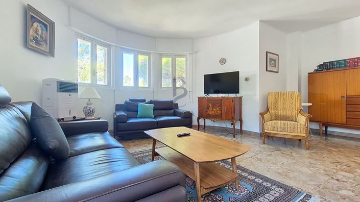 Image No.6-Maison de 5 chambres à vendre à Saint-Raphael