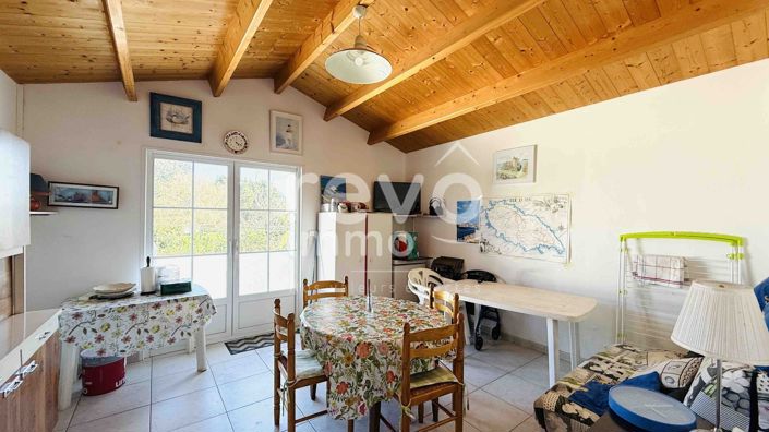 Image No.4-2 Bed House for sale