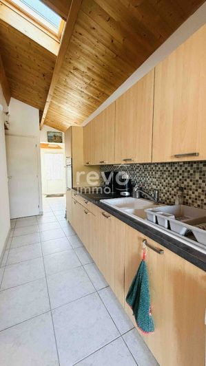 Image No.8-2 Bed House for sale