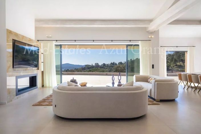 Image No.4-5 Bed House for sale