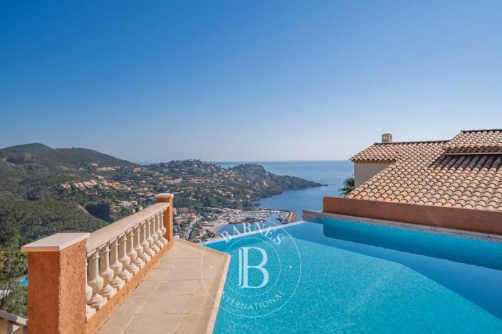 Image No.3-5 Bed House for sale