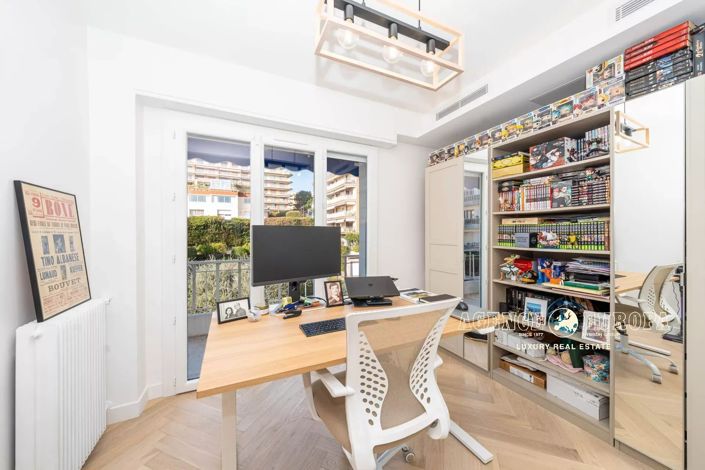 Image No.13-3 Bed Apartment for sale