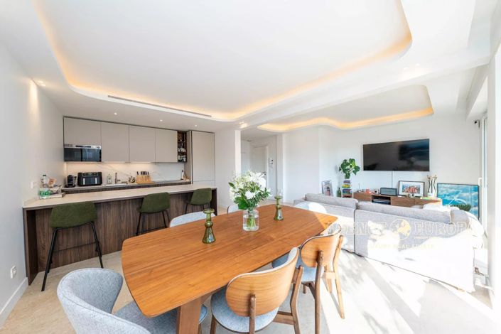 Image No.7-3 Bed Apartment for sale