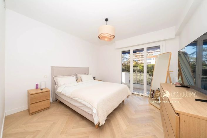 Image No.9-3 Bed Apartment for sale