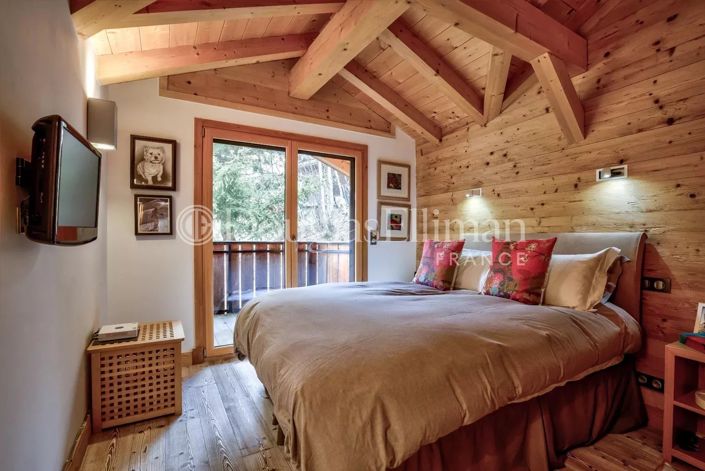 Image No.17-5 Bed House for sale